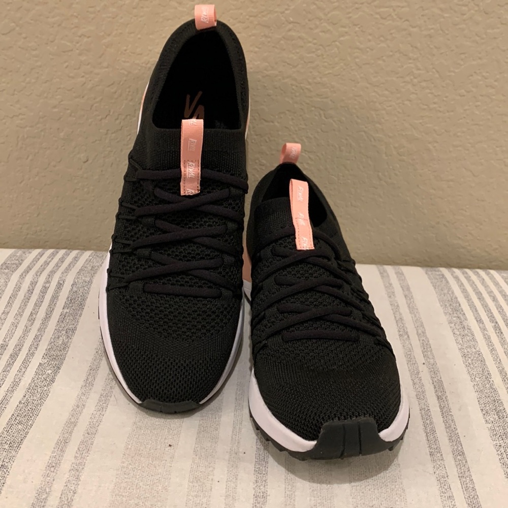 Rival slip on sneakers size 9